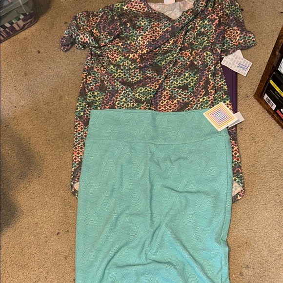 LuLaRoe Dresses & Skirts - Lularoe Patterned Top and  Skirt